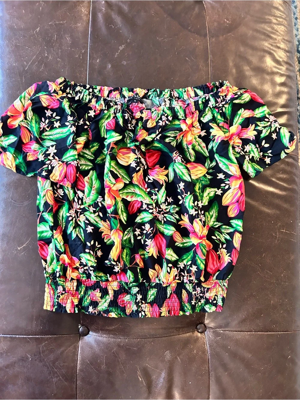 Wide-Leg 2 piece Nicole Miller in Black Tropical Print